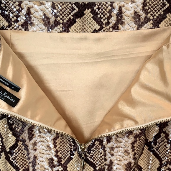 Guess by Marciano size 6 crocodile skirt - Picture 14 of 14
